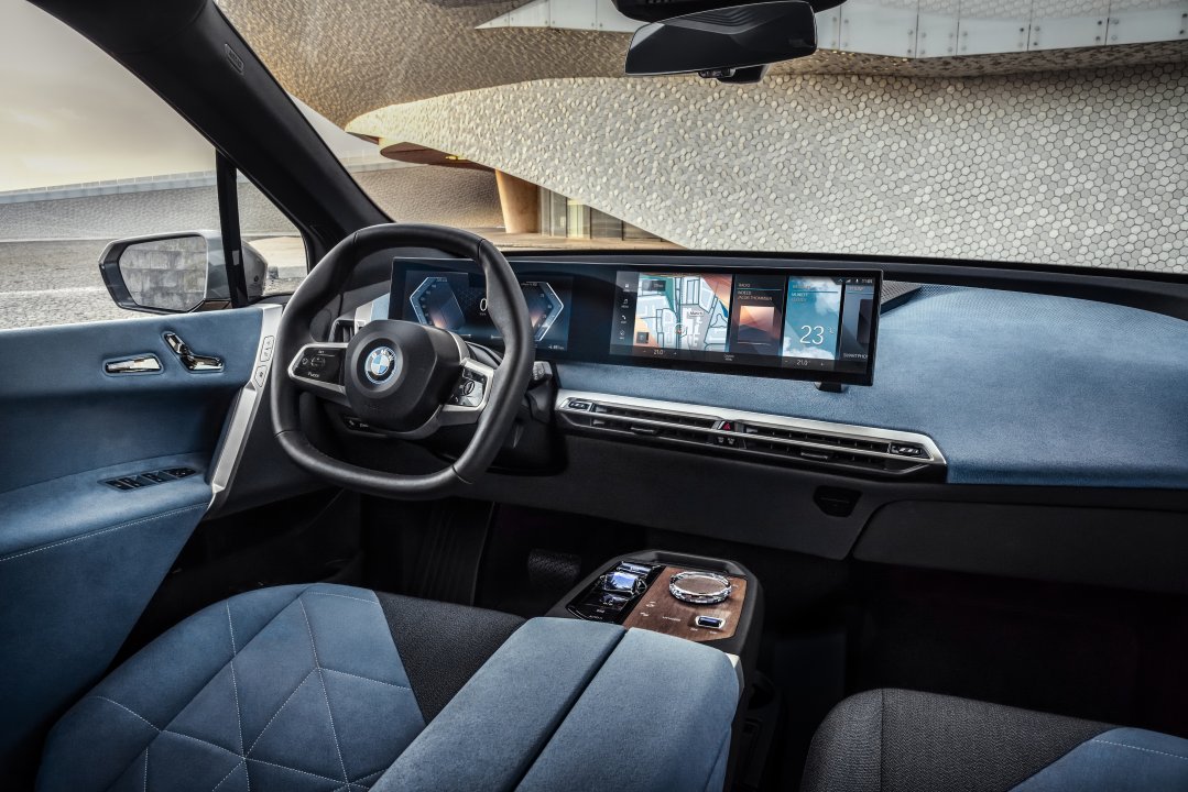 BMW lfter slret for ny iX